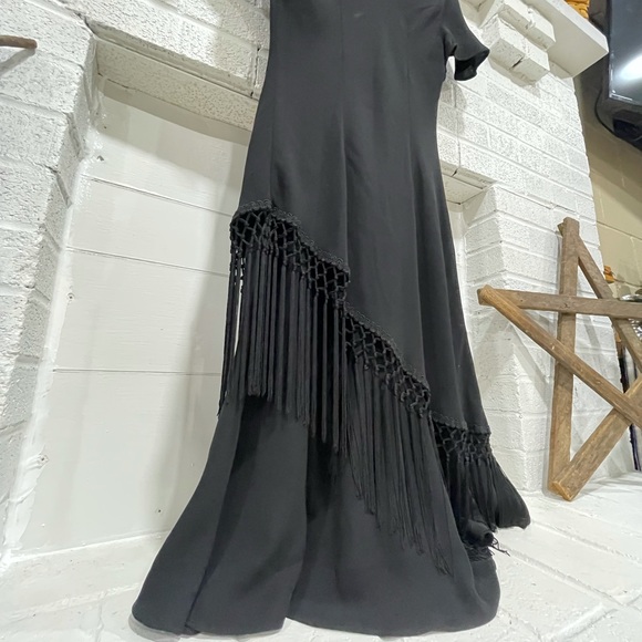 Black dress with fringe - Picture 5 of 8